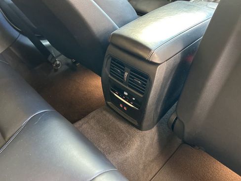 Used 2021 BMW M4 Coupe w/ Executive Package image 27