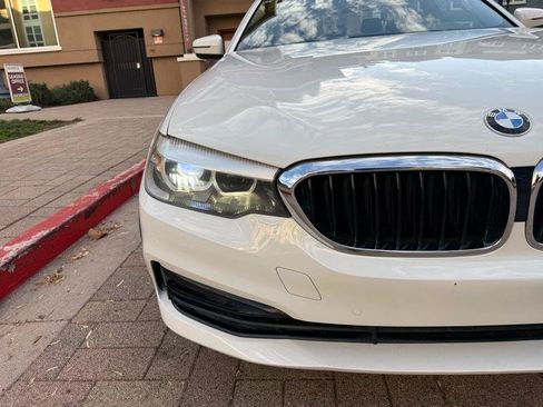 Used 2020 BMW 530i w/ Convenience Package RWD image 19