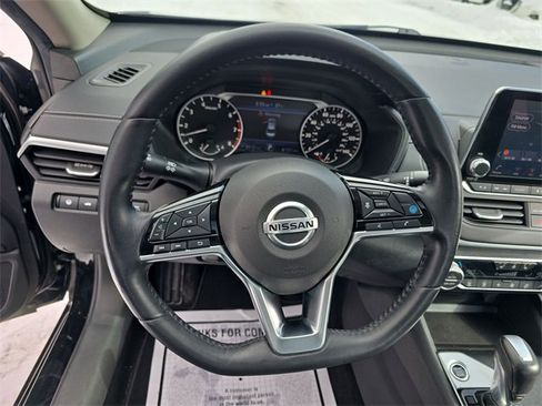 Certified 2019 Nissan Altima 2.5 SV image 14