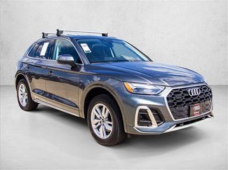 Used 2023 Audi Q5 2.0T Premium w/ Convenience Package AWD/4WD video 3