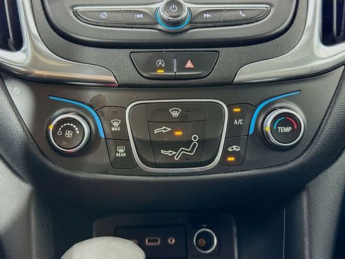 Used 2022 Chevrolet Equinox LT image 15