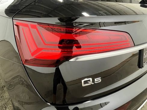 Used 2023 Audi Q5 e Premium Plus w/ Premium Plus Package AWD/4WD image 10