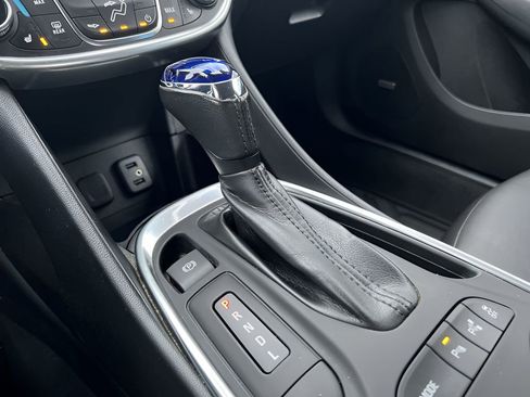 Certified 2017 Chevrolet Volt Premier w/ Driver Confidence II Package image 15