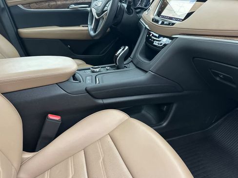 Used 2024 Cadillac XT5 Premium Luxury w/ Platinum Package image 16