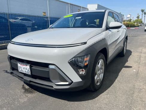 Used 2026 Hyundai Kona SE FWD image 9
