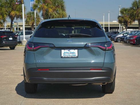 New 2026 Honda HR-V LX image 5