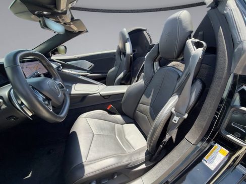 Used 2022 Chevrolet Corvette Stingray Preferred Conv w/ Z51 Performance Package RWD image 30