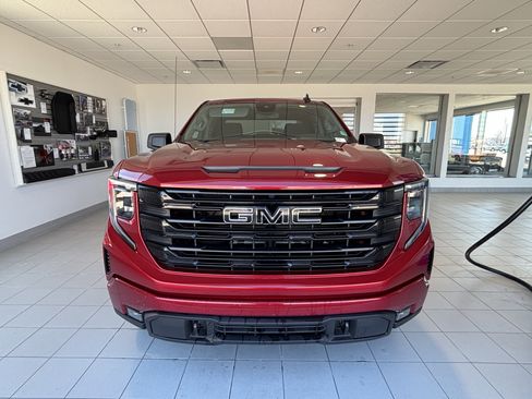 Used 2024 GMC Sierra 1500 Elevation w/ LPO, Elevation Black Package image 6