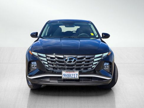 Used 2023 Hyundai Tucson SE AWD/4WD image 2