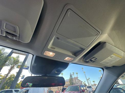 Used 2022 Ford Maverick XL image 24