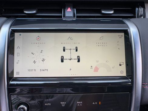 Used 2022 Land Rover Discovery Sport SE R-Dynamic image 26