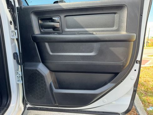 Used 2018 RAM 2500 Tradesman w/ Chrome Appearance Group image 45