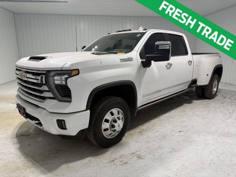 Used 2025 Chevrolet Silverado 3500 High Country w/ High Country Premium Package image 1