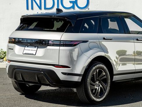 Used 2026 Land Rover Range Rover Evoque S AWD/4WD image 7