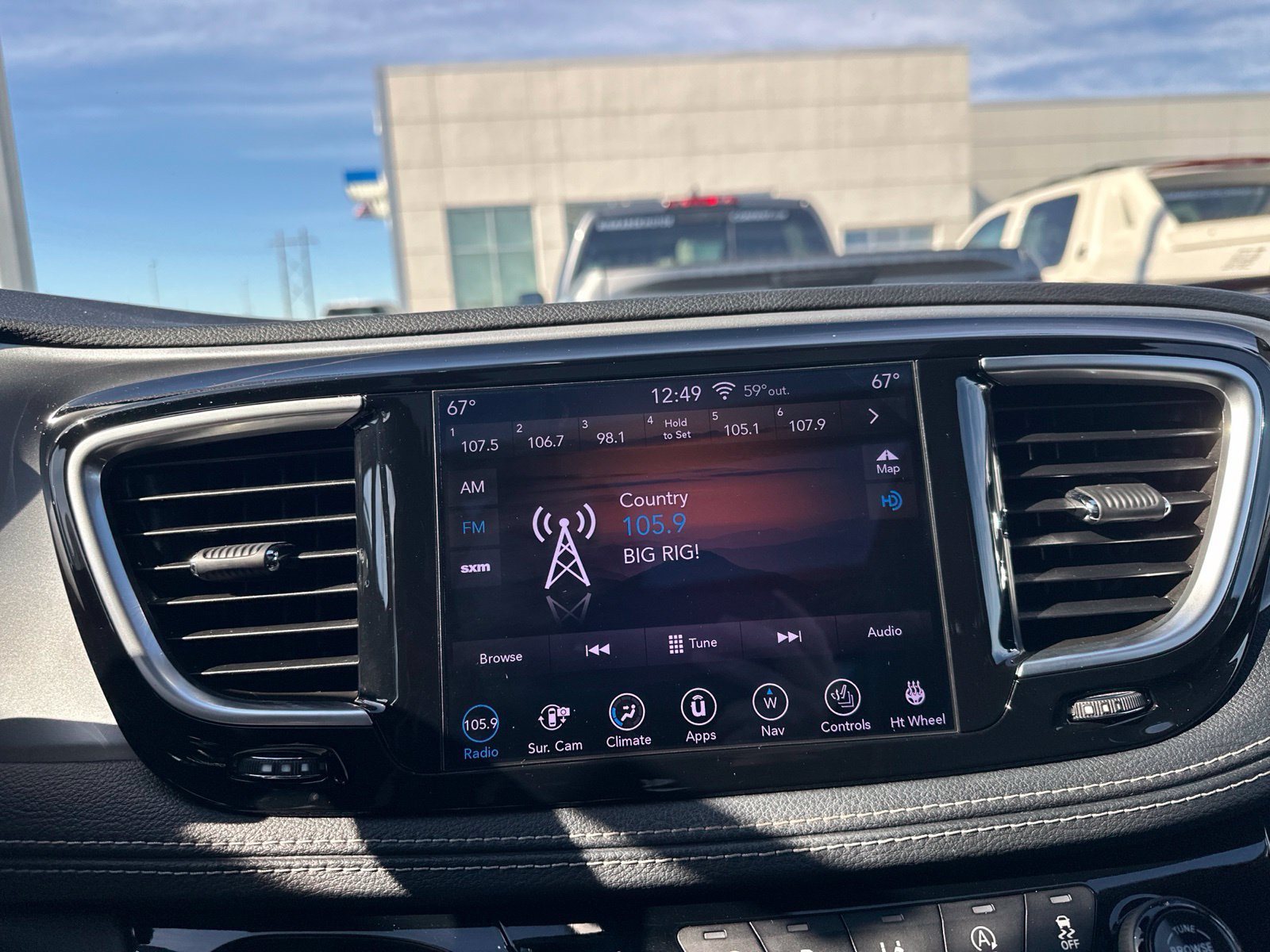 Used 2019 Chrysler Pacifica Limited FWD image 52