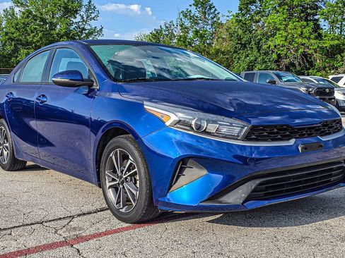 Used 2022 Kia Forte LXS w/ LXS Technology Package image 1