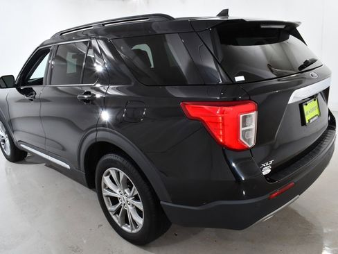Used 2022 Ford Explorer XLT w/ Equipment Group 202A image 15