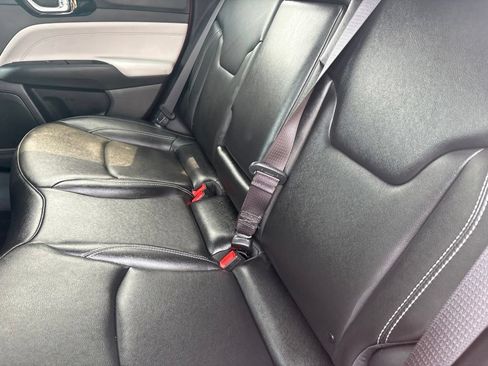 Used 2025 Jeep Compass Limited AWD/4WD image 31