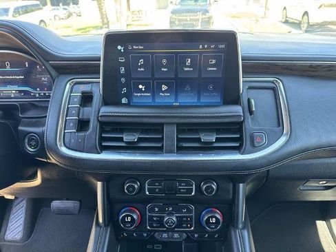 Used 2023 Chevrolet Suburban Premier RWD image 27