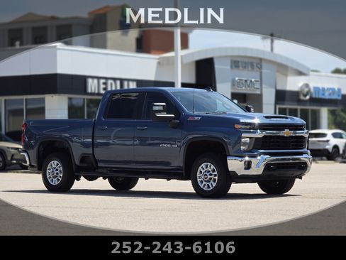 Used 2025 Chevrolet Silverado 2500 LT AWD/4WD image 1