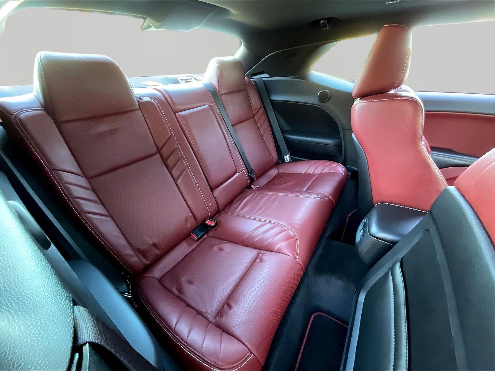 Used 2018 Dodge Challenger SRT Hellcat RWD image 25