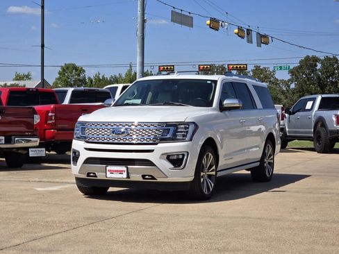 Used 2021 Ford Expedition Max Platinum image 2