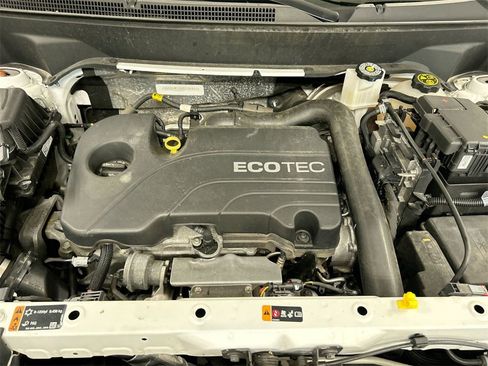 Used 2022 Chevrolet Equinox RS w/ RS Leather Package image 23