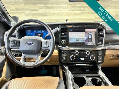 Used 2024 Ford F250 Lariat w/ Lariat Ultimate Package AWD/4WD image 2