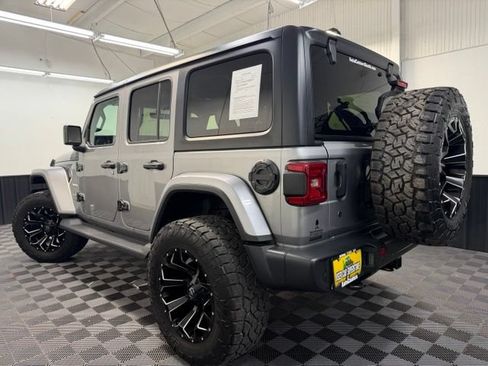 Used 2018 Jeep Wrangler Unlimited Sahara w/ Uconnect 4C Nav & Sound Group AWD/4WD image 6