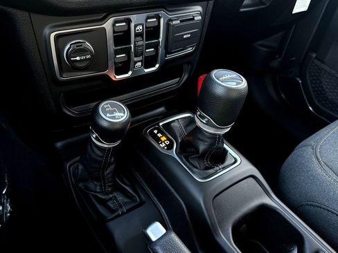 New 2026 Jeep Gladiator Sport image 21