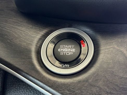 Used 2024 Jeep Grand Cherokee Limited 4xe w/ Luxury Tech Group II image 6