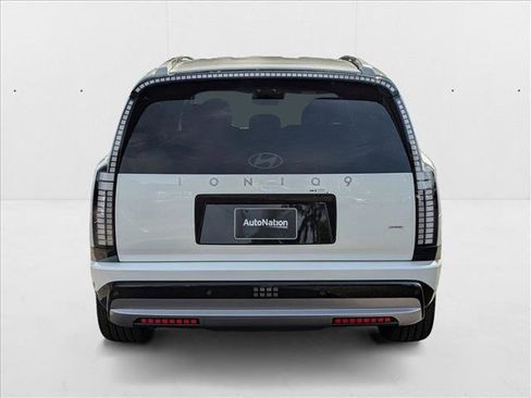New 2026 Hyundai Ioniq 9 SEL image 7
