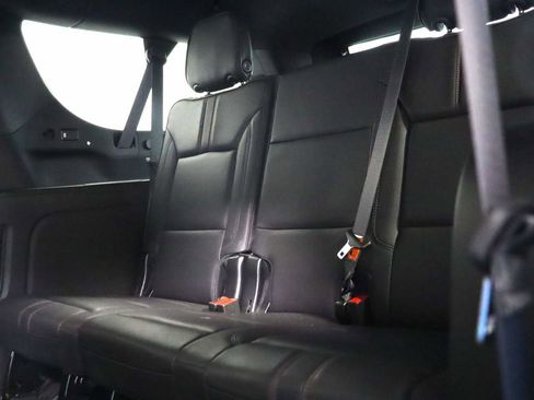 Used 2023 Chevrolet Suburban RST w/ Sport Performance Package image 17