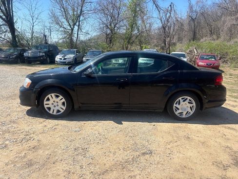 Used 2011 Dodge Avenger Express FWD image 3