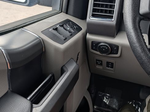 Used 2016 Ford F150 XLT w/ Equipment Group 302A Luxury RWD image 23
