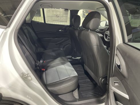 New 2026 Chevrolet Trax LT w/ Driver Confidence Package FWD image 8