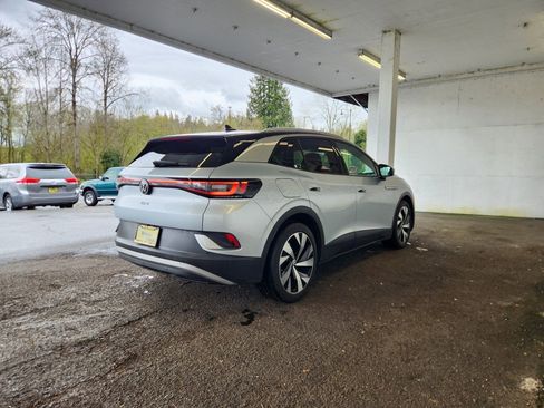 Used 2021 Volkswagen ID.4 Pro S image 3