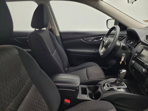 Used 2018 Nissan Rogue S FWD image 21