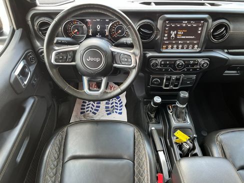 Used 2022 Jeep Gladiator Overland AWD/4WD image 11