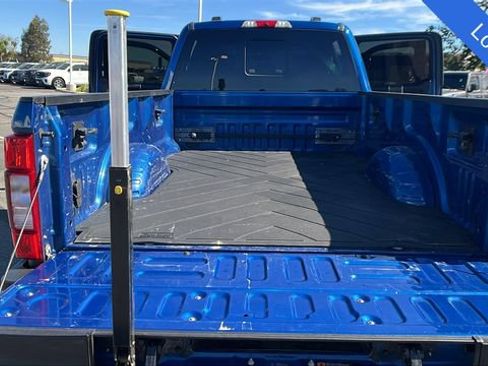 Used 2022 Ford F250 Lariat w/ Lariat Ultimate Package AWD/4WD image 15