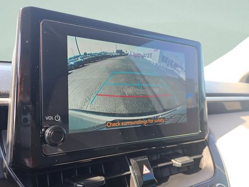 Used 2024 Toyota Corolla Cross L FWD image 17
