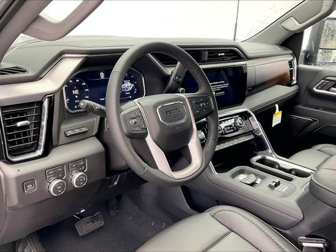 New 2026 GMC Sierra 2500 Denali w/ Denali Reserve Package image 4