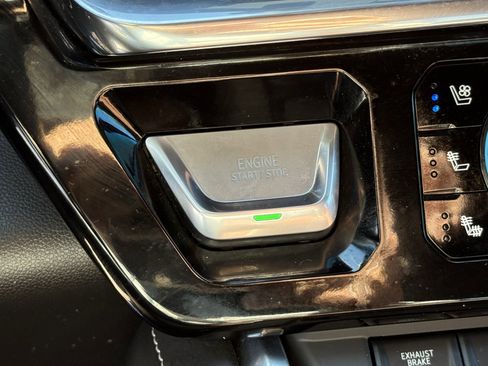 Used 2024 GMC Sierra 2500 Denali Ultimate image 24