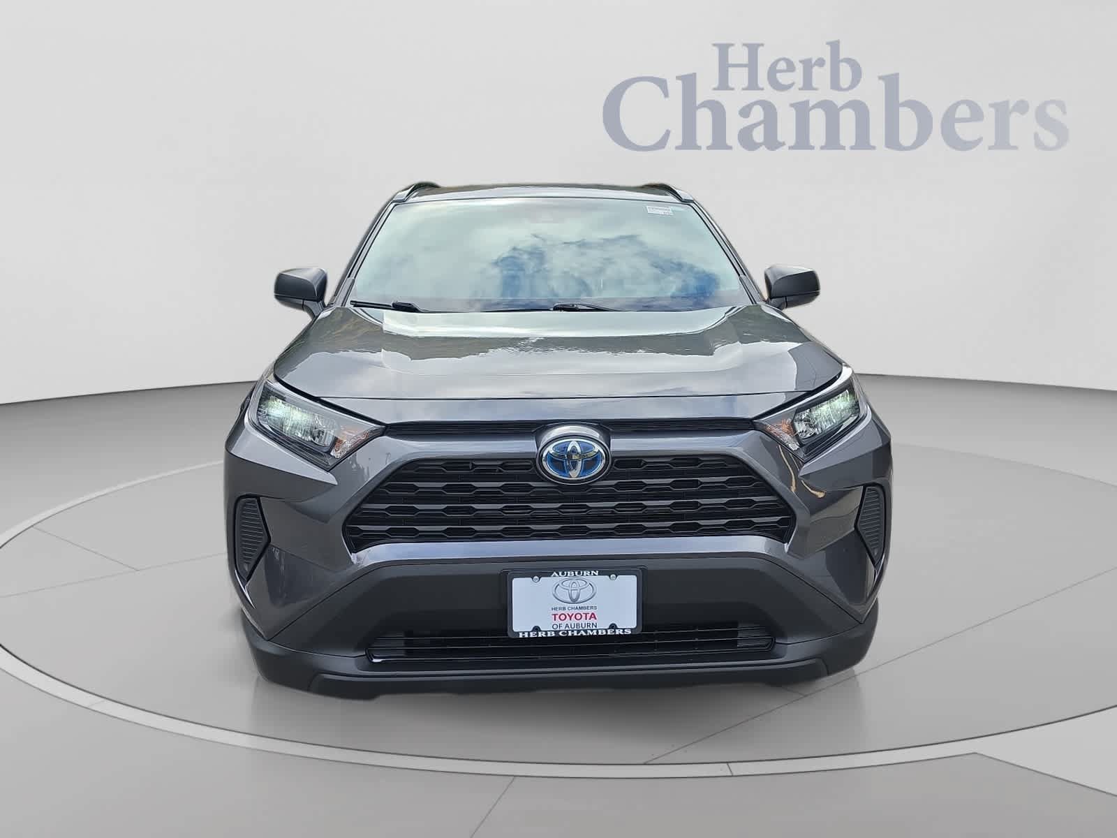 Used 2021 Toyota RAV4 LE AWD/4WD image 2