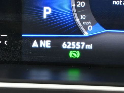 Used 2022 Volkswagen Tiguan SE R-Line image 15