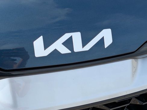 Certified 2025 Kia Sportage EX AWD/4WD image 13