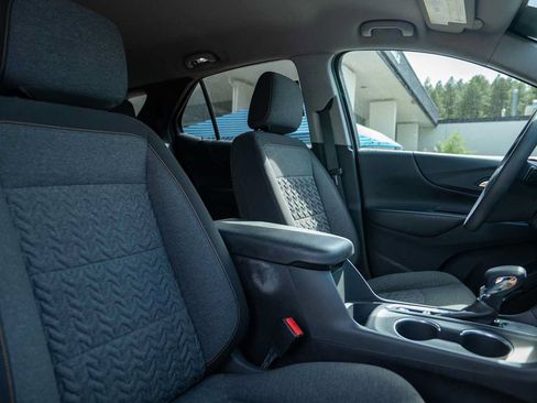 Used 2022 Chevrolet Equinox LT FWD image 10
