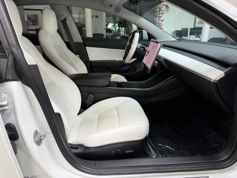 Used 2018 Tesla Model 3 Long Range AWD/4WD image 17