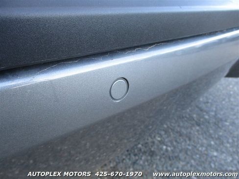 Used 2019 GMC Yukon XL SLT image 5