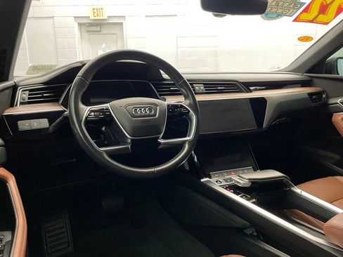 Used 2022 Audi e-tron Premium AWD/4WD image 12